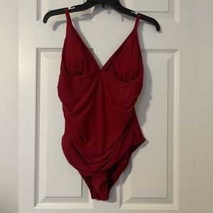 NWT dark red Cupshe one piece ruched swimsuit
